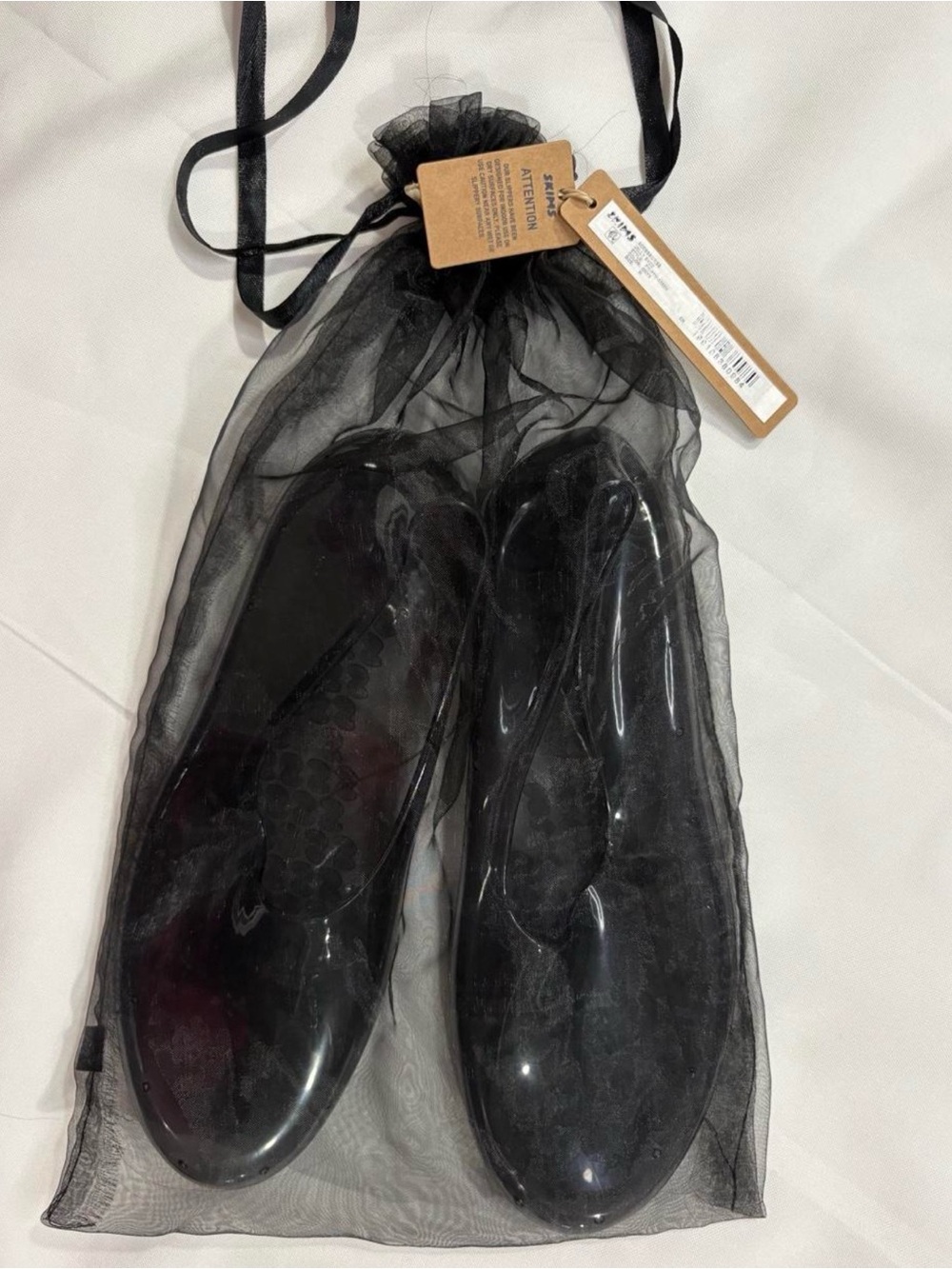 SKIMS Onyx Jelly Flats with Sheer Drawstring Bag